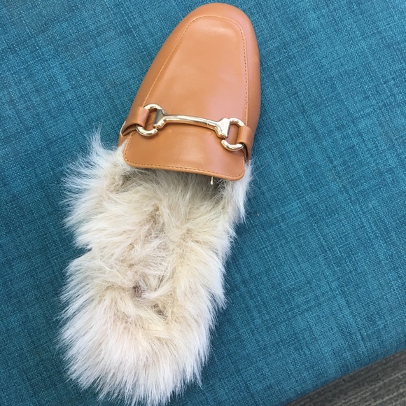 Tan fur Mule - Picture 4 of 5